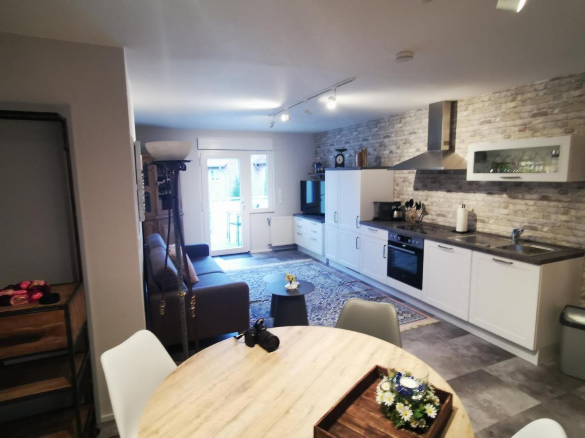 Naturnahe Schoene Neu Gestaltete Ferienwohnung Würselen Exterior foto
